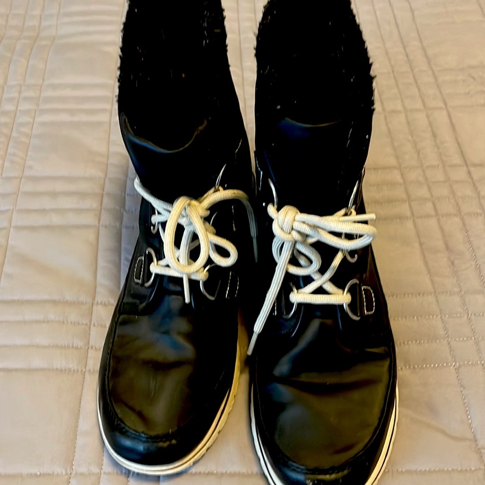 Black Snow boots
